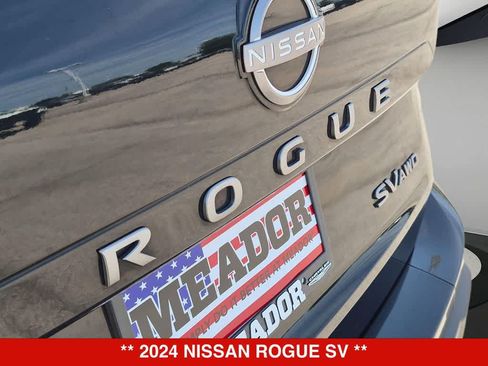 Used 2024 Nissan Rogue SV AWD/4WD image 11
