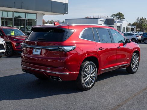 New 2026 Buick Enclave Avenir image 3