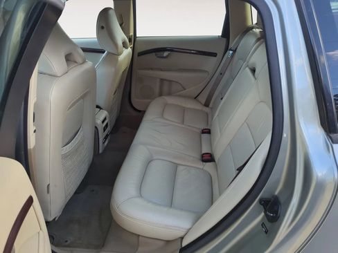 Used 2008 Volvo XC70 3.2 image 14