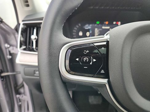 Used 2026 Volvo XC90 B6 Ultra w/ Protection Package Premier image 19