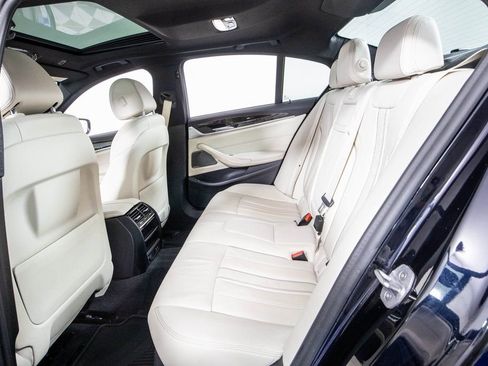 Used 2020 BMW 540i xDrive w/ M Sport Package image 11