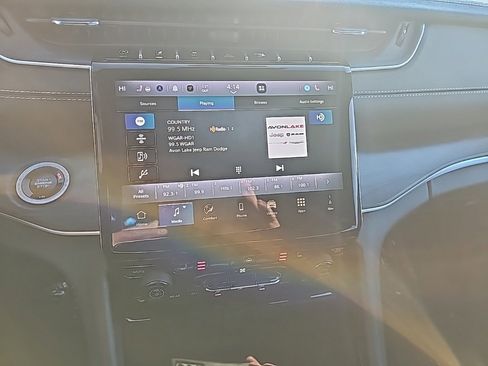 Certified 2024 Jeep Grand Cherokee Limited w/ Black Appearance Package image 28