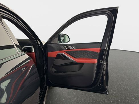 Used 2025 BMW X6 M Competition image 21