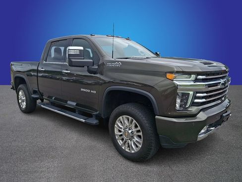 Used 2023 Chevrolet Silverado 3500 High Country AWD/4WD image 3