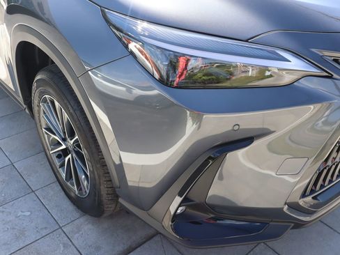 New 2026 Lexus NX 350h FWD image 15