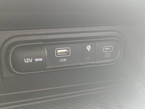 Used 2023 Kia Sportage EX image 19