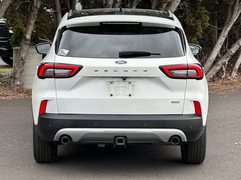 Used 2023 Ford Escape SE w/ PHEV Premium Package image 5