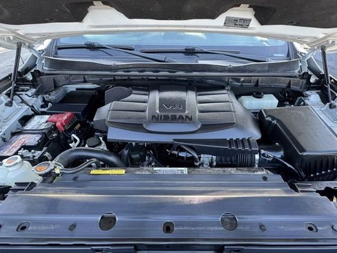 Used 2021 Nissan Titan Platinum Reserve w/ Moonroof Package image 2