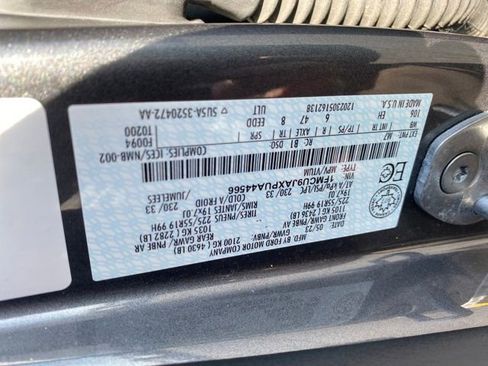 Used 2023 Ford Escape Platinum image 24