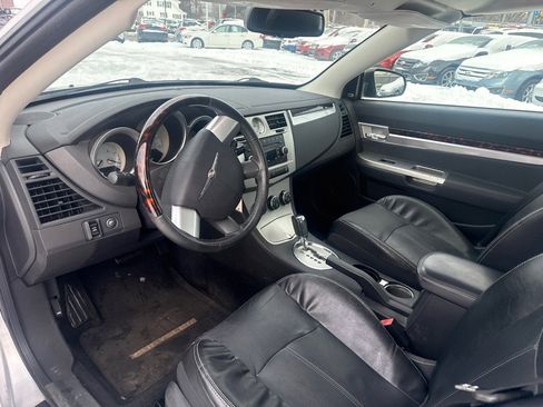 Used 2009 Chrysler Sebring Limited image 11