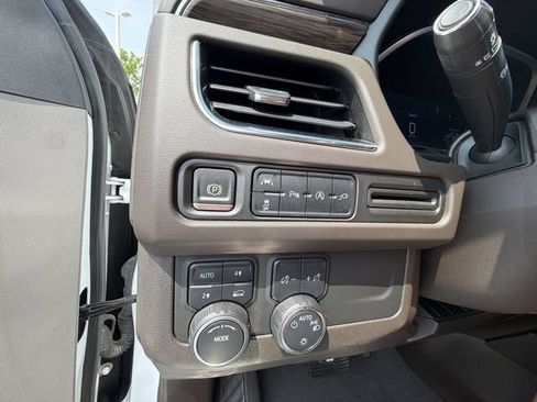 Used 2022 Chevrolet Tahoe LT AWD/4WD image 26