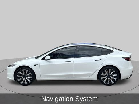 Used 2024 Tesla Model 3 Standard Range RWD image 2
