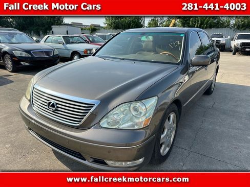 Used 2004 Lexus LS 430 w/ Premium Pkg RWD image 1