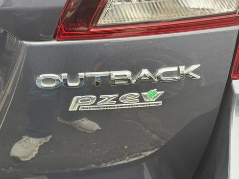 Used 2016 Subaru Outback 2.5i Limited AWD/4WD image 19