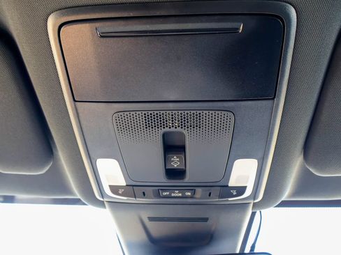 Used 2025 Honda CR-V Sport Touring image 19