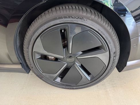 Used 2023 Lucid Air Touring AWD/4WD image 25