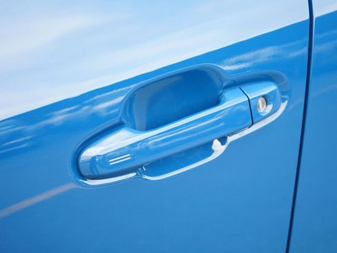 Used 2026 Subaru Crosstrek 2.5i Wilderness w/ Crosstrek Mirror Package image 9