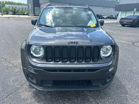 Used 2016 Jeep Renegade Latitude AWD/4WD image 6