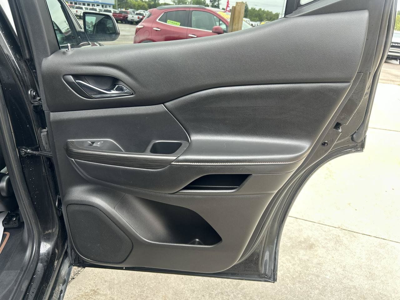 Used 2019 GMC Acadia SLE w/ Driver Alert Package I AWD/4WD image 15