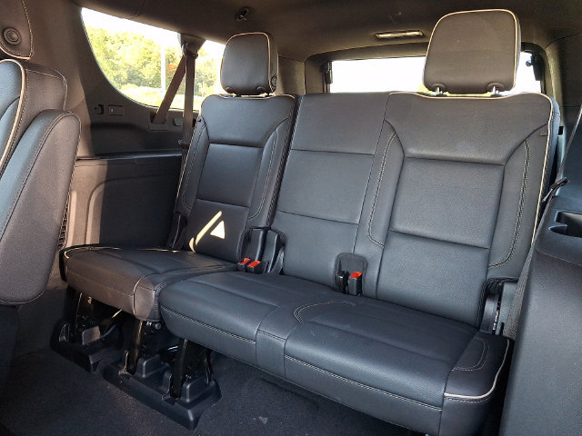 Used 2025 Chevrolet Suburban Premier AWD/4WD image 20