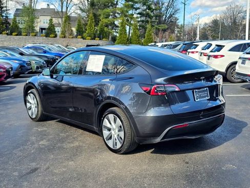 Used 2024 Tesla Model Y Long Range AWD/4WD image 12