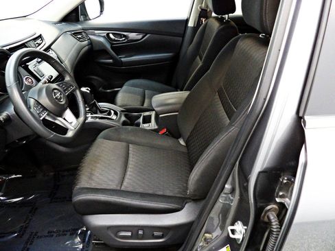 Used 2018 Nissan Rogue SV AWD/4WD image 8