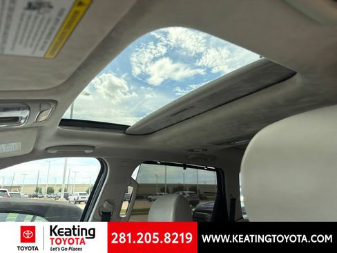 Used 2023 Kia Telluride SX Prestige AWD/4WD image 15
