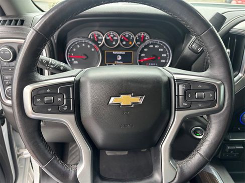 Used 2022 Chevrolet Silverado 2500 LT w/ Convenience Package image 13