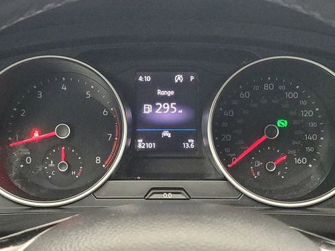 Used 2020 Volkswagen Tiguan SE w/ Panoramic Sunroof Package image 23