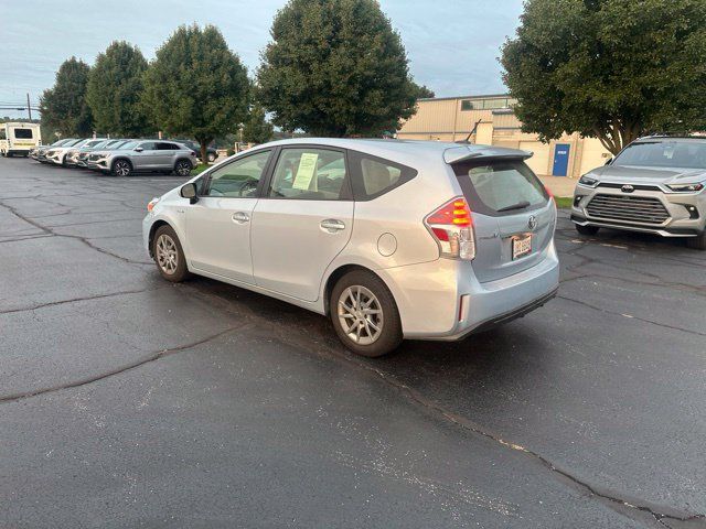 Used 2016 Toyota Prius V Four FWD image 4