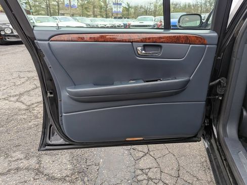 Used 2007 Cadillac DTS FWD image 29