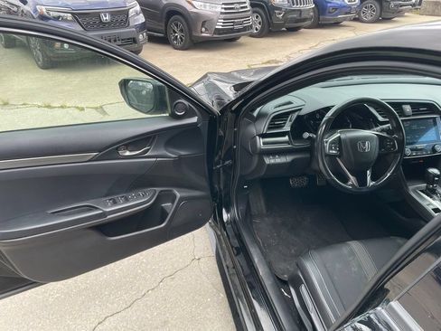 Used 2020 Honda Civic Sport image 10