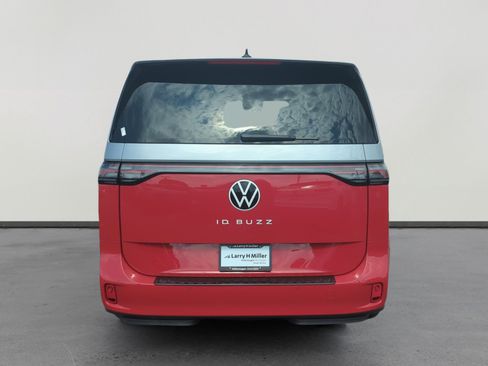 New 2025 Volkswagen ID. Buzz Pro S Plus image 4