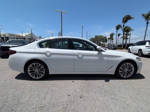 Used 2023 BMW 540i w/ Premium Package RWD image 4