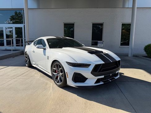 New 2026 Ford Mustang GT Premium w/ GT Performance Package RWD image 3