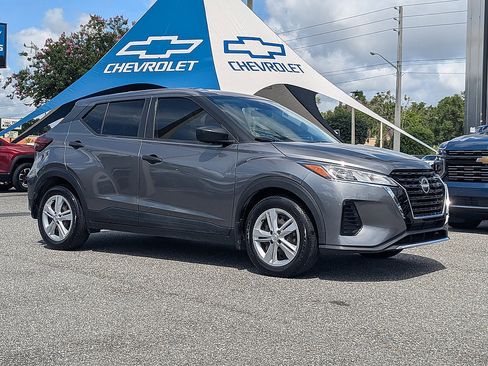 Used 2023 Nissan Kicks S FWD image 20