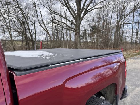 Used 2018 Chevrolet Silverado 1500 LT w/ All Star Edition image 9