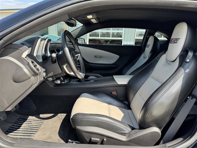 Used 2010 Chevrolet Camaro SS w/ RS Package RWD image 15