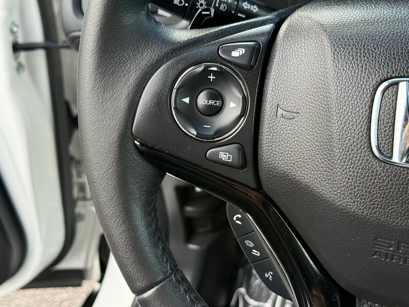 Used 2022 Honda HR-V Sport image 16