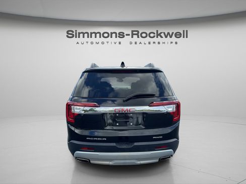 Used 2023 GMC Acadia SLT image 4