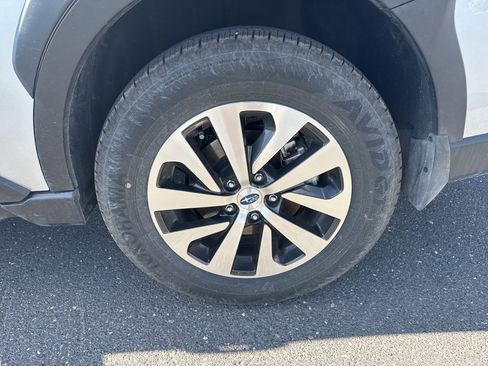 Certified 2025 Subaru Outback Premium image 12