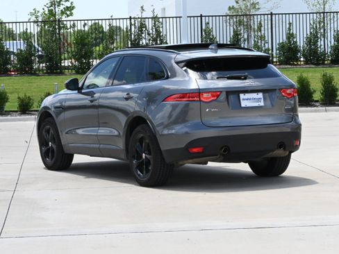 Used 2019 Jaguar F-PACE Prestige AWD/4WD image 7