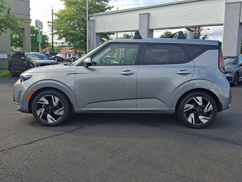 Used 2025 Kia Soul GT-Line FWD image 7