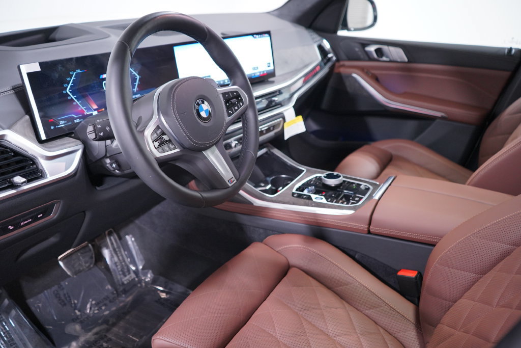 Used 2026 BMW X7 xDrive40i w/ M Sport Package AWD/4WD image 6