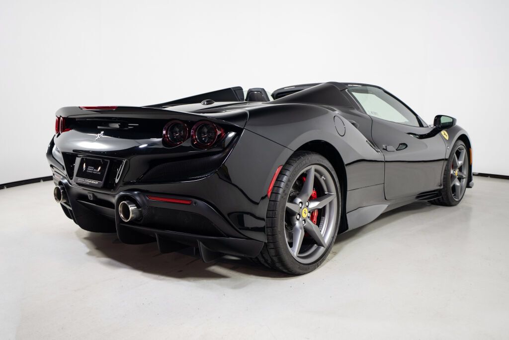 Used 2023 Ferrari F8 Tributo RWD image 8