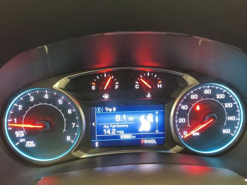 Used 2022 Chevrolet Equinox LT image 23