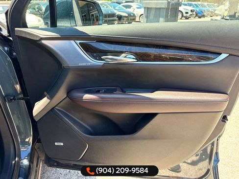 Used 2020 Cadillac XT6 Premium Luxury image 30