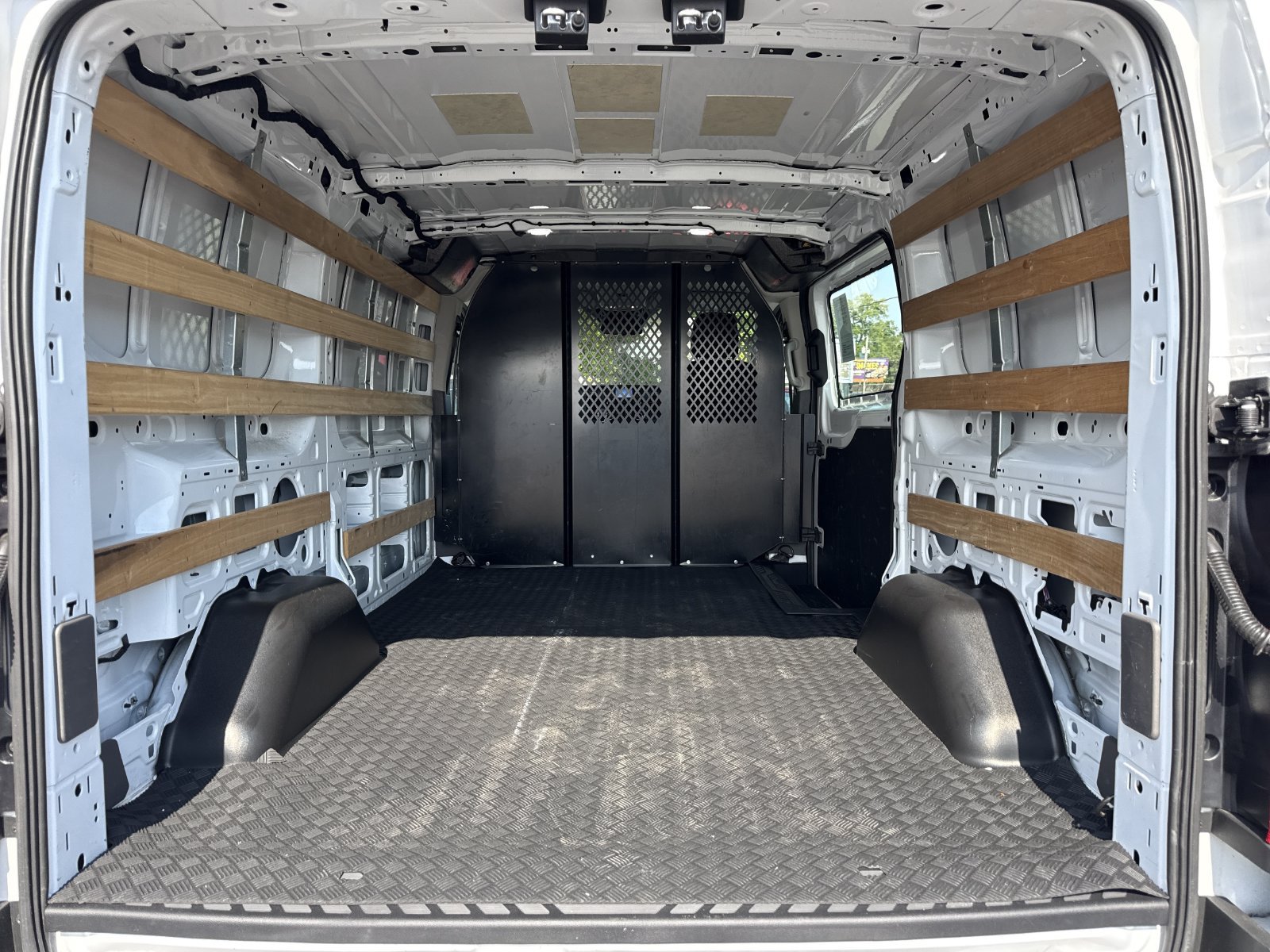 Used 2024 Ford Transit 250 Low Roof w/ Exterior Upgrade Package RWD image 26
