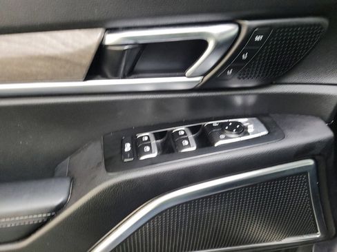 Used 2020 Kia Telluride SX w/ SX Prestige Package image 27