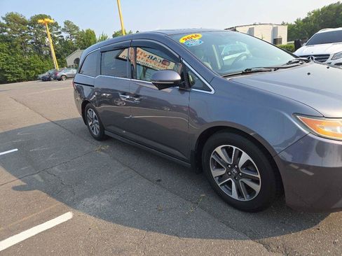 Used 2014 Honda Odyssey Touring image 3